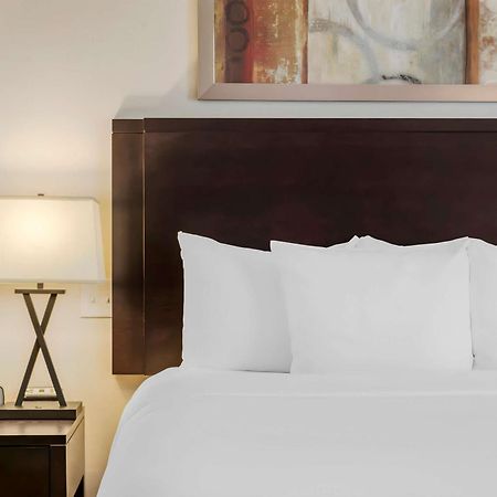 Comfort Hotel Bayer'S Lake Timberlea Bagian luar foto